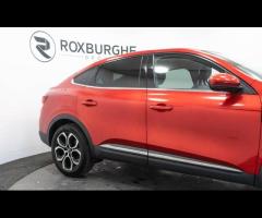 Renault Arkana This 2022 Renault Arkana E-TECH S Edition is a superb example, having been owned by j - 13