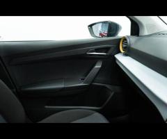 SEAT Arona HPI Clear - 1 Owner - Service History - 36 Months Warranty available + Superb value 2023 - 28