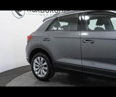 Volkswagen T-Roc HPI Clear - 1 Owner - VW Service History - 36 Months Warranty available + Superb va - 12