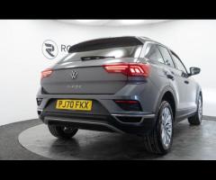 Volkswagen T-Roc HPI Clear - 1 Owner - VW Service History - 36 Months Warranty available + Superb va - 13