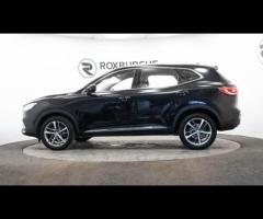 MG MG HS This 2022 MG HS T GDI Excite offers exceptional value, having been owned by just one carefu - 9