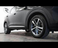 MG MG HS This 2022 MG HS T GDI Excite offers exceptional value, having been owned by just one carefu - 11