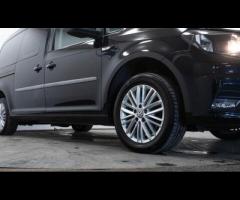 Volkswagen Caddy Maxi This 2018 Volkswagen Caddy Maxi C20 Maxi presents a superb ownership history, - 11