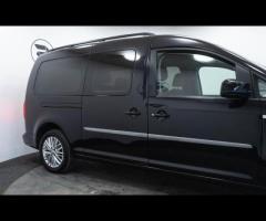 Volkswagen Caddy Maxi This 2018 Volkswagen Caddy Maxi C20 Maxi presents a superb ownership history, - 13
