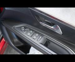 Peugeot 3008 HPI Clear - 1 Owner - Peugeot Service History - 36 Months Warranty available + Superb v - 22