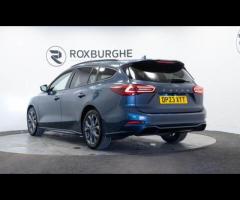 Ford Focus HPI Clear - 1 Owner - Peugeot Service History - 36 Months Warranty available + Superb val - 5