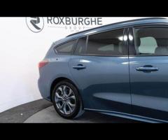 Ford Focus HPI Clear - 1 Owner - Peugeot Service History - 36 Months Warranty available + Superb val - 14