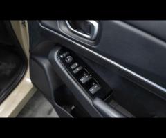 Honda HR-V This 2022 Honda HR-V h i-MMD Advance is a superb example, boasting a clear vehicle histor - 22