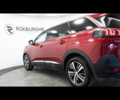 Peugeot 5008 This 2022 Peugeot 5008 PureTech Allure Premium is a fantastic example, having had only - 17
