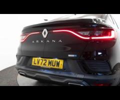 Renault Arkana This 2022 Renault Arkana E-TECH r.s. line is a superb example, having had only one ow - 17