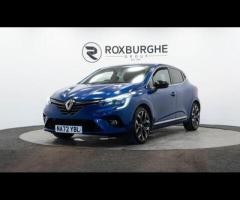 Renault Clio This 2022 Renault Clio E-TECH Techno is a superb example, having had only one owner sin - 3