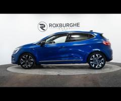 Renault Clio This 2022 Renault Clio E-TECH Techno is a superb example, having had only one owner sin - 4