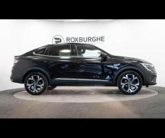 Renault Arkana This 2023 Renault Arkana E-TECH techno is a superb example, having had only one owner - 9