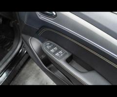 Renault Arkana This 2023 Renault Arkana E-TECH techno is a superb example, having had only one owner - 21