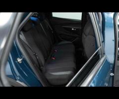 Peugeot 3008 This 2023 Peugeot 3008 Active Premium + is a superb example, having had only one owner - 32