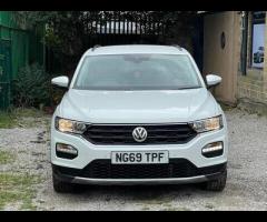 Volkswagen T-Roc Get a stylish, practical, and efficient VW SUV with a great spec for a fraction of - 5