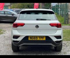 Volkswagen T-Roc Get a stylish, practical, and efficient VW SUV with a great spec for a fraction of - 6