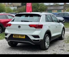 Volkswagen T-Roc Get a stylish, practical, and efficient VW SUV with a great spec for a fraction of - 8