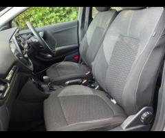 Ford Puma HERE WE PRESENT A FORD PUMA MHEV TITANIUM, PUMA NEW ECO BOOST MILD HYBRID ENGINE in SILVER - 35