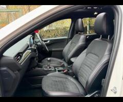 Ford Kuga ****12 MONTHS WARRANTY******HERE IS A STUNNING ST LINE X, FULLY LOADED, PANORAMIC SLIDING - 48