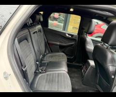 Ford Kuga ****12 MONTHS WARRANTY******HERE IS A STUNNING ST LINE X, FULLY LOADED, PANORAMIC SLIDING - 58