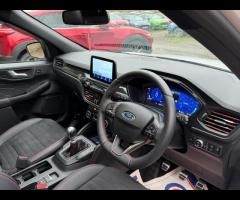 Ford Kuga ****12 MONTHS WARRANTY******HERE IS A STUNNING ST LINE X, FULLY LOADED, PANORAMIC SLIDING - 61