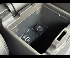 Ford Focus STUNNING FOCUS ST 3 IN WHITE, FULL HEATED LEATHER INTERIOR, RECARO SEATS, TOUCH SCREEN, R - 28