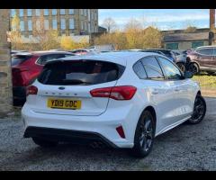 Ford Focus This 2019 Ford Focus ST Line presents an exceptional opportunity with its remarkably low - 7