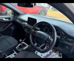 Ford Focus This 2019 Ford Focus ST Line presents an exceptional opportunity with its remarkably low - 21