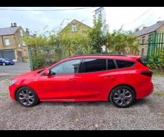 Ford Focus HERE IS A STUNNING ST LINE, FULLY LOADED, PANROOF, SAT NAV- FRONT AND REAR PARKING SENSOR - 7