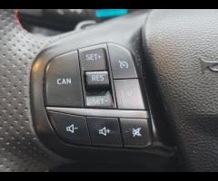 Ford Focus HERE IS A STUNNING ST LINE, FULLY LOADED, PANROOF, SAT NAV- FRONT AND REAR PARKING SENSOR - 17