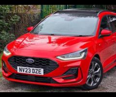 Ford Focus HERE IS A STUNNING ST LINE, FULLY LOADED, PANROOF, SAT NAV- FRONT AND REAR PARKING SENSOR - 23
