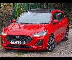 Ford Focus HERE IS A STUNNING ST LINE, FULLY LOADED, PANROOF, SAT NAV- FRONT AND REAR PARKING SENSOR - 25