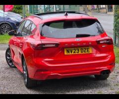 Ford Focus HERE IS A STUNNING ST LINE, FULLY LOADED, PANROOF, SAT NAV- FRONT AND REAR PARKING SENSOR - 28