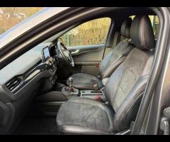 Ford Kuga ABSOLUTE STUNNING KUGA ST LINE EDITION, SAT NAV, REVERSE CAMERA, FRONT AND REAR PARKING SE - 7