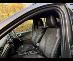 Ford Kuga ABSOLUTE STUNNING KUGA ST LINE EDITION, SAT NAV, REVERSE CAMERA, FRONT AND REAR PARKING SE - 29