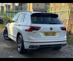 Volkswagen Tiguan Presenting this stylish 2023 Volkswagen Tiguan 1.5 TSI R-Line Edition DSG finished - 3