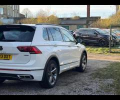 Volkswagen Tiguan Presenting this stylish 2023 Volkswagen Tiguan 1.5 TSI R-Line Edition DSG finished - 10