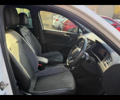 Volkswagen Tiguan Presenting this stylish 2023 Volkswagen Tiguan 1.5 TSI R-Line Edition DSG finished - 22