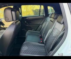 Volkswagen Tiguan Presenting this stylish 2023 Volkswagen Tiguan 1.5 TSI R-Line Edition DSG finished - 24