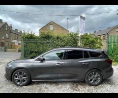 Ford Focus HERE JUST COME IN ST LINE FOCUS, FRONT AND REAR PARKING SENSORS, SAT NAV, CRUISE CONTROL, - 4