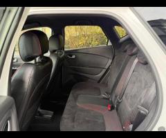 Renault Captur This stylish 2019 (69) Renault Captur 1.3 TCe ENERGY S Edition in crisp white offers - 24