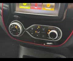 Renault Captur This stylish 2019 (69) Renault Captur 1.3 TCe ENERGY S Edition in crisp white offers - 40