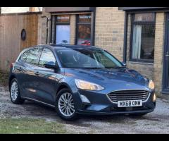 Ford Focus TOP OF THE RANGE TITANIUM FOCUS IN BLUE, 12 MONTHS MOT, SAT NAV, FRONT AND REAR PARKING S