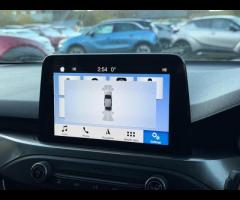 Ford Focus TOP OF THE RANGE TITANIUM FOCUS IN BLUE, 12 MONTHS MOT, SAT NAV, FRONT AND REAR PARKING S - 37