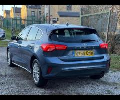 Ford Focus TOP OF THE RANGE TITANIUM FOCUS IN BLUE, 12 MONTHS MOT, SAT NAV, FRONT AND REAR PARKING S - 58