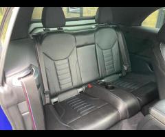 BMW 4 Series This 2023 BMW 4 Series M440d offers a blend of performance and practicality. Featuring - 36