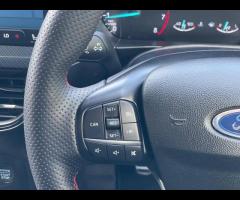 Ford Focus HERE IS A STUNNING FOCUS ESTATE, TOP OF THE RANGE FULLY LOADED, HEATED SEATS, HEATED STEE - 13