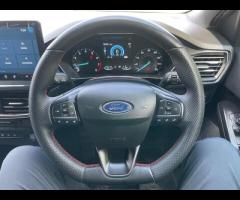 Ford Focus HERE IS A STUNNING FOCUS ESTATE, TOP OF THE RANGE FULLY LOADED, HEATED SEATS, HEATED STEE - 21