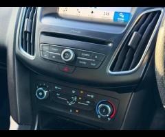 Ford Focus COMES WITH 12 MONTHS WARRANTY, STUNNING LOOKING FOCUS ST LINE IN BLACK, SAT NAV, 12 MONTH - 14